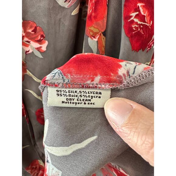TUCKER | 100% Silk Floral Blouse Gray Red Rose Print Boho Peasant Top | Size P - Picture 7 of 9